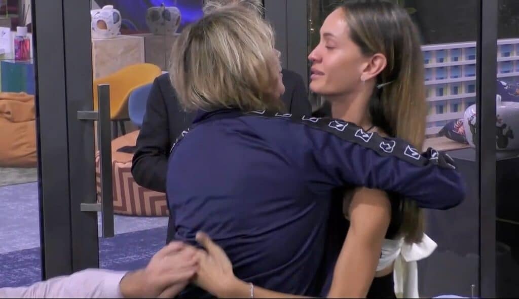 helena-prestes-capelli-grande-fratello