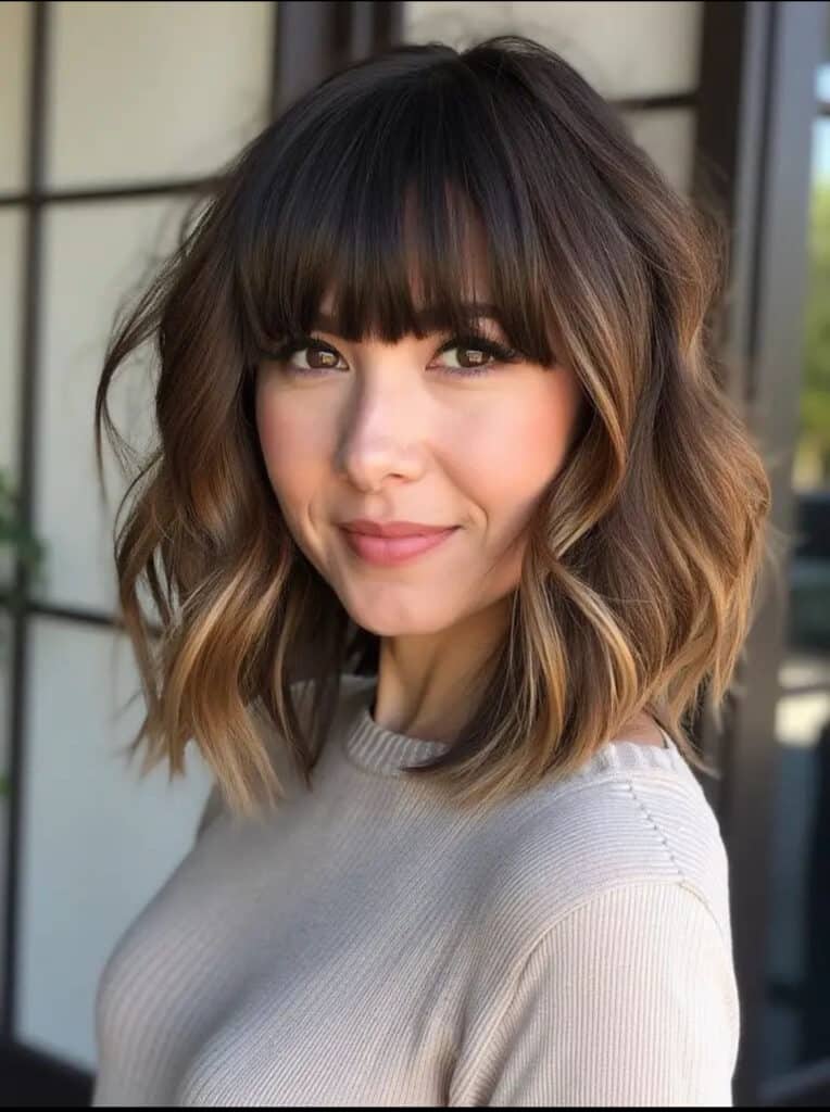 caschetto con frangia