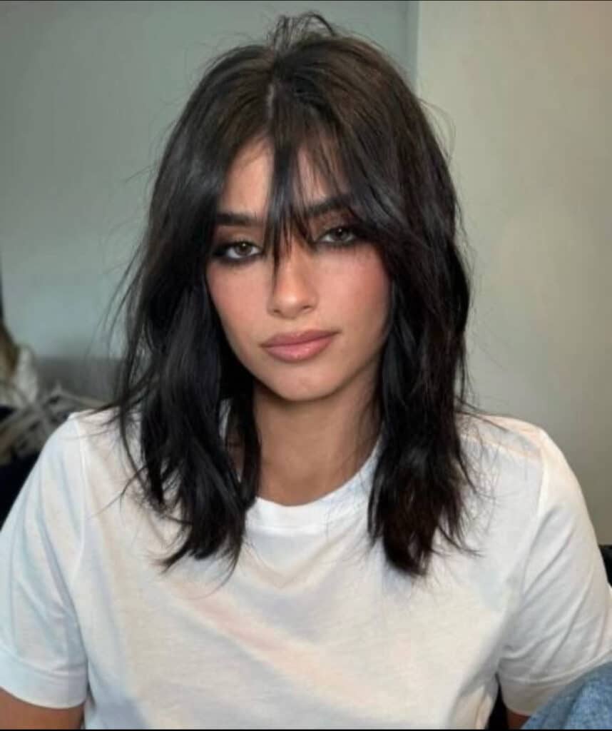 messy hair
