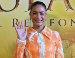 elodie-look-re-leone-significato-prezzo