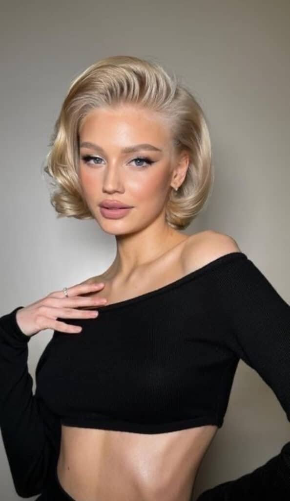 caschetto alla Marilyn