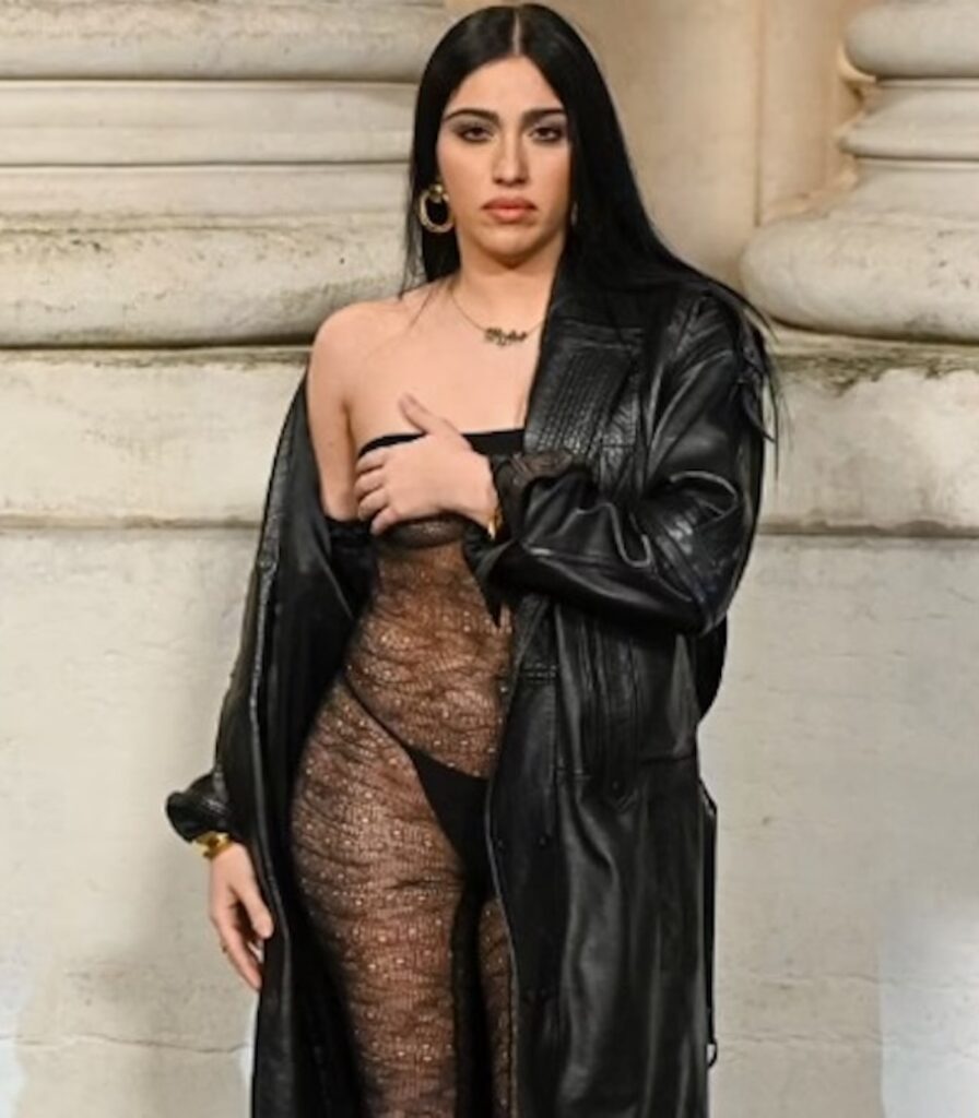 lourdes-leon-ciccone-look-scandalo-sfilate