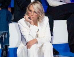 maria-de-filippi-mai-vista-così