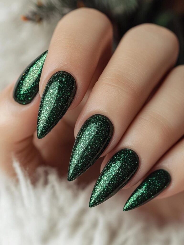 unghie verdi glitter
