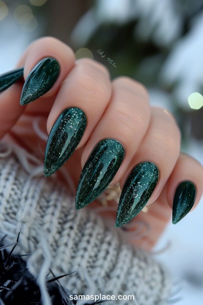 unghie verdi glitter