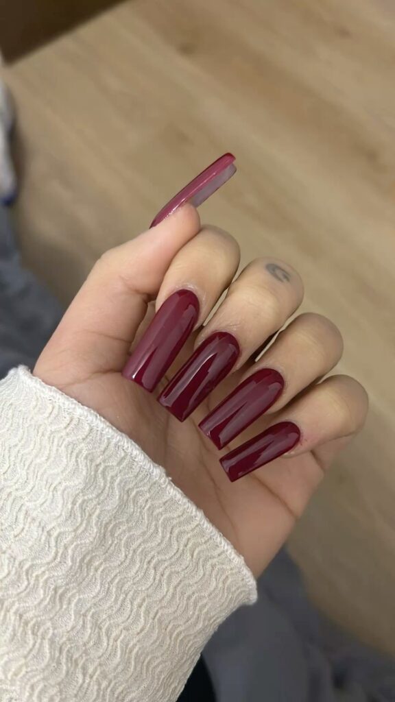 unghie quadrate lunghe 